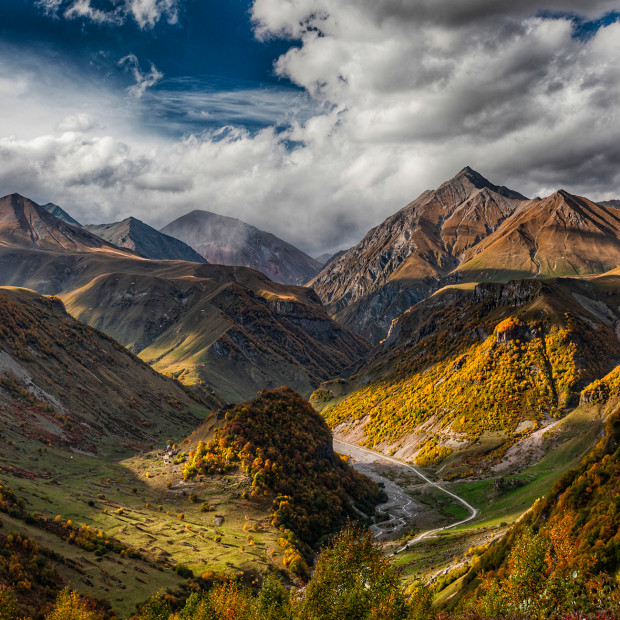 GEORGIA - AVENTURA NO C&Aacute;UCASO